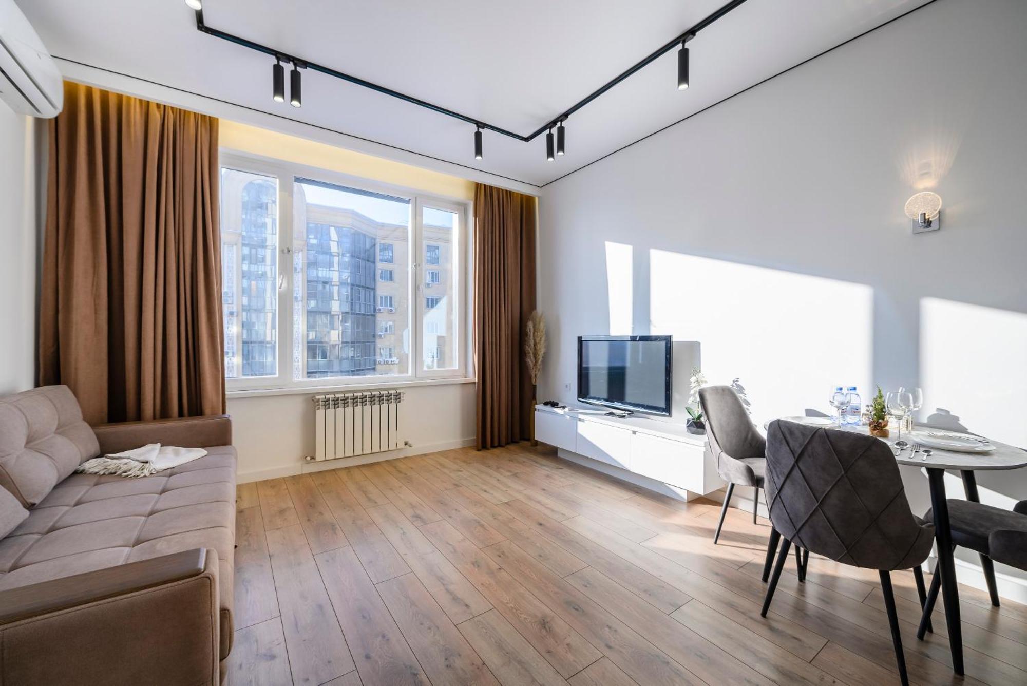 Five Business-Class Rooms In R-House Near Mega Center Almaty Ngoại thất bức ảnh