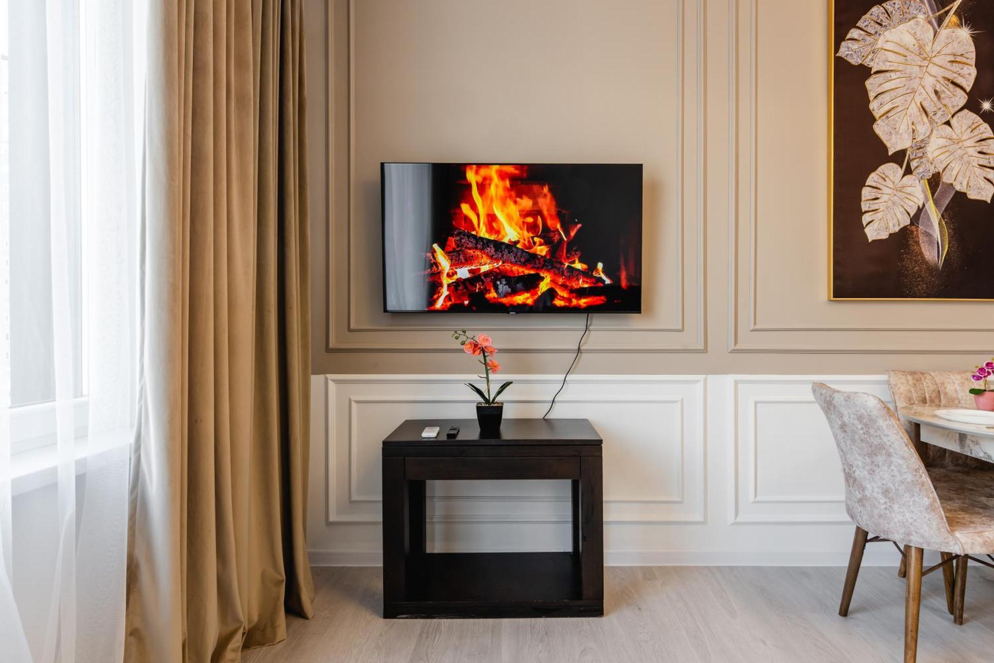 Five Business-Class Rooms In R-House Near Mega Center Almaty Ngoại thất bức ảnh