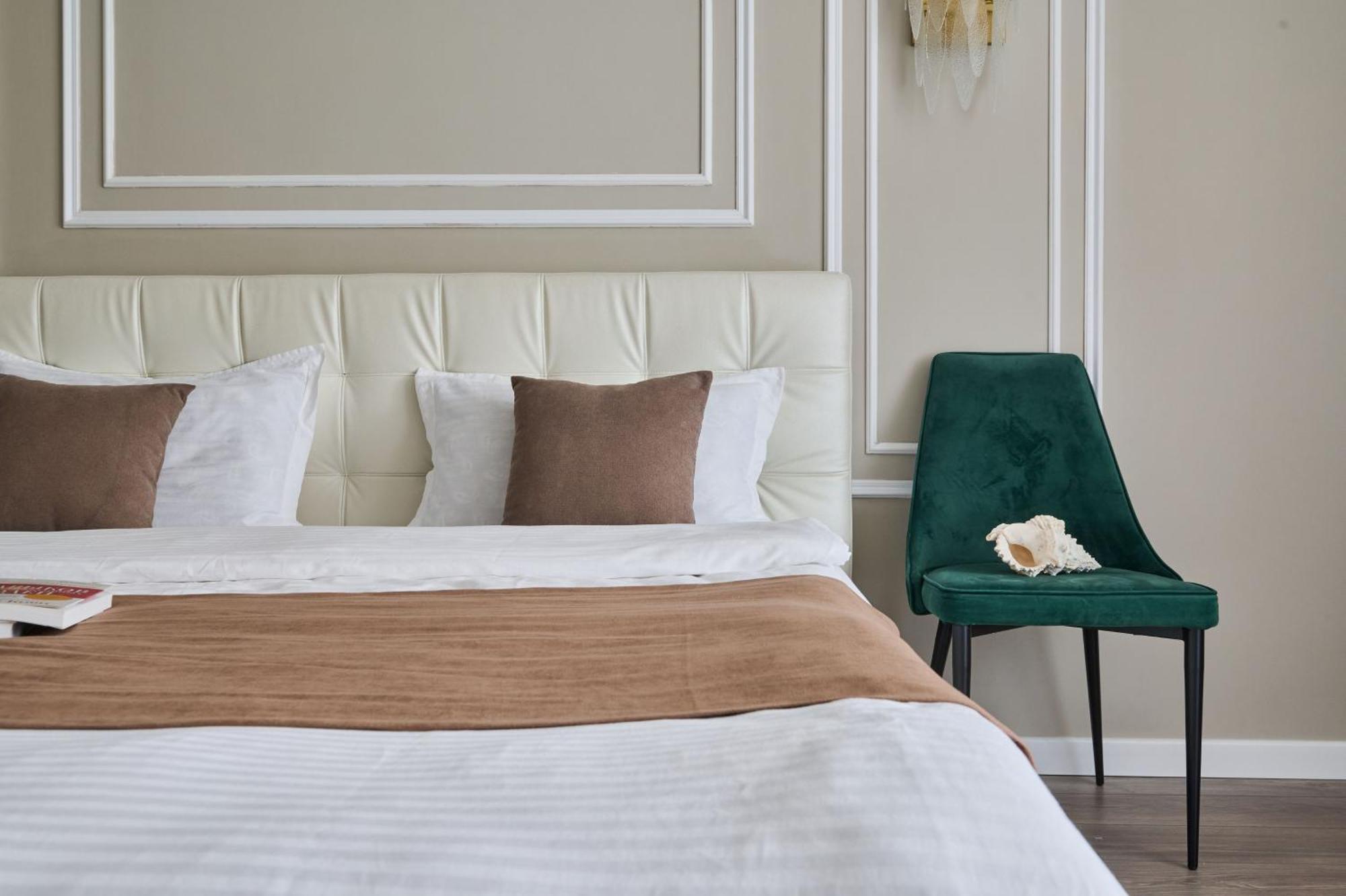 Five Business-Class Rooms In R-House Near Mega Center Almaty Ngoại thất bức ảnh