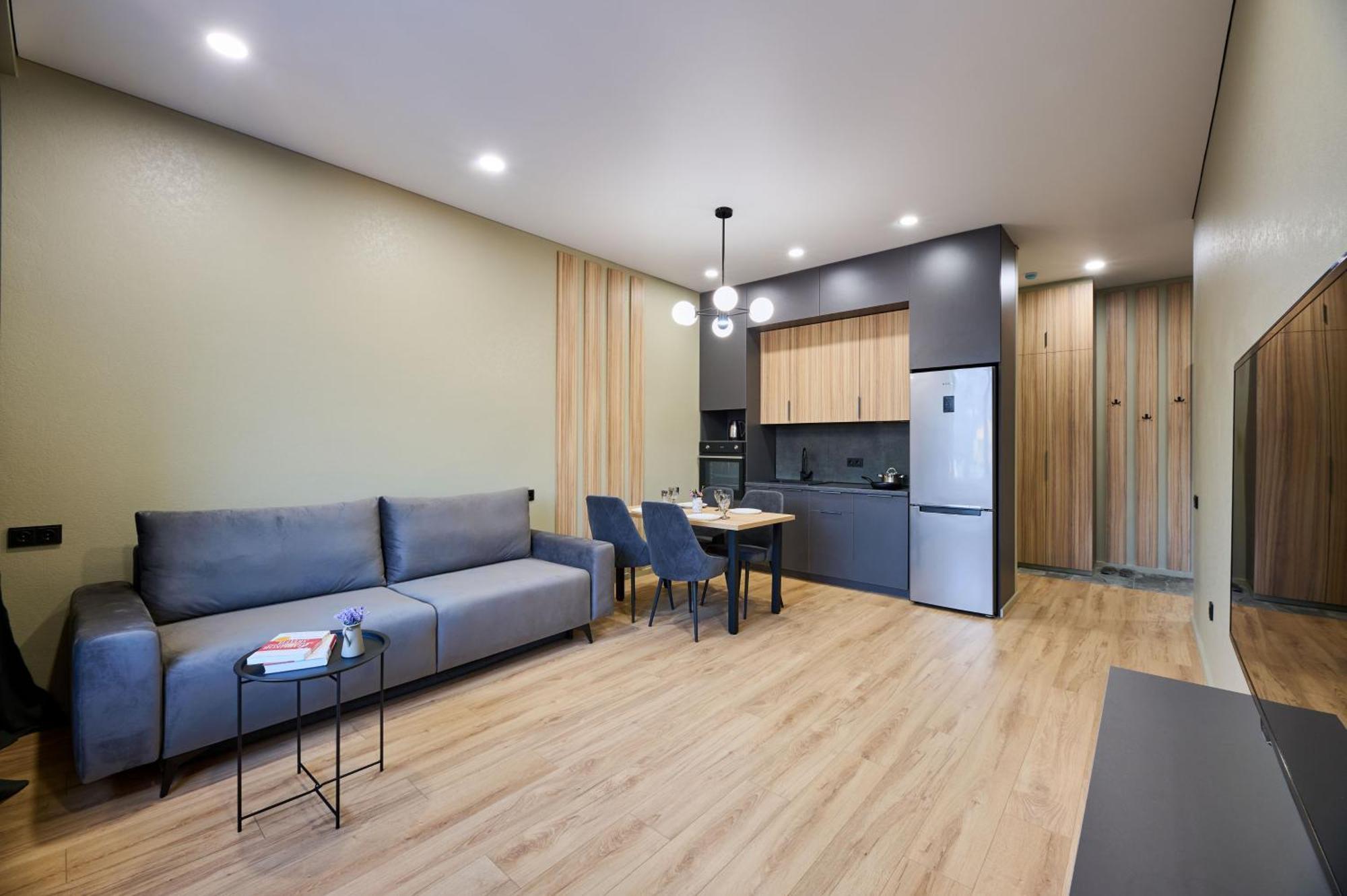 Five Business-Class Rooms In R-House Near Mega Center Almaty Ngoại thất bức ảnh