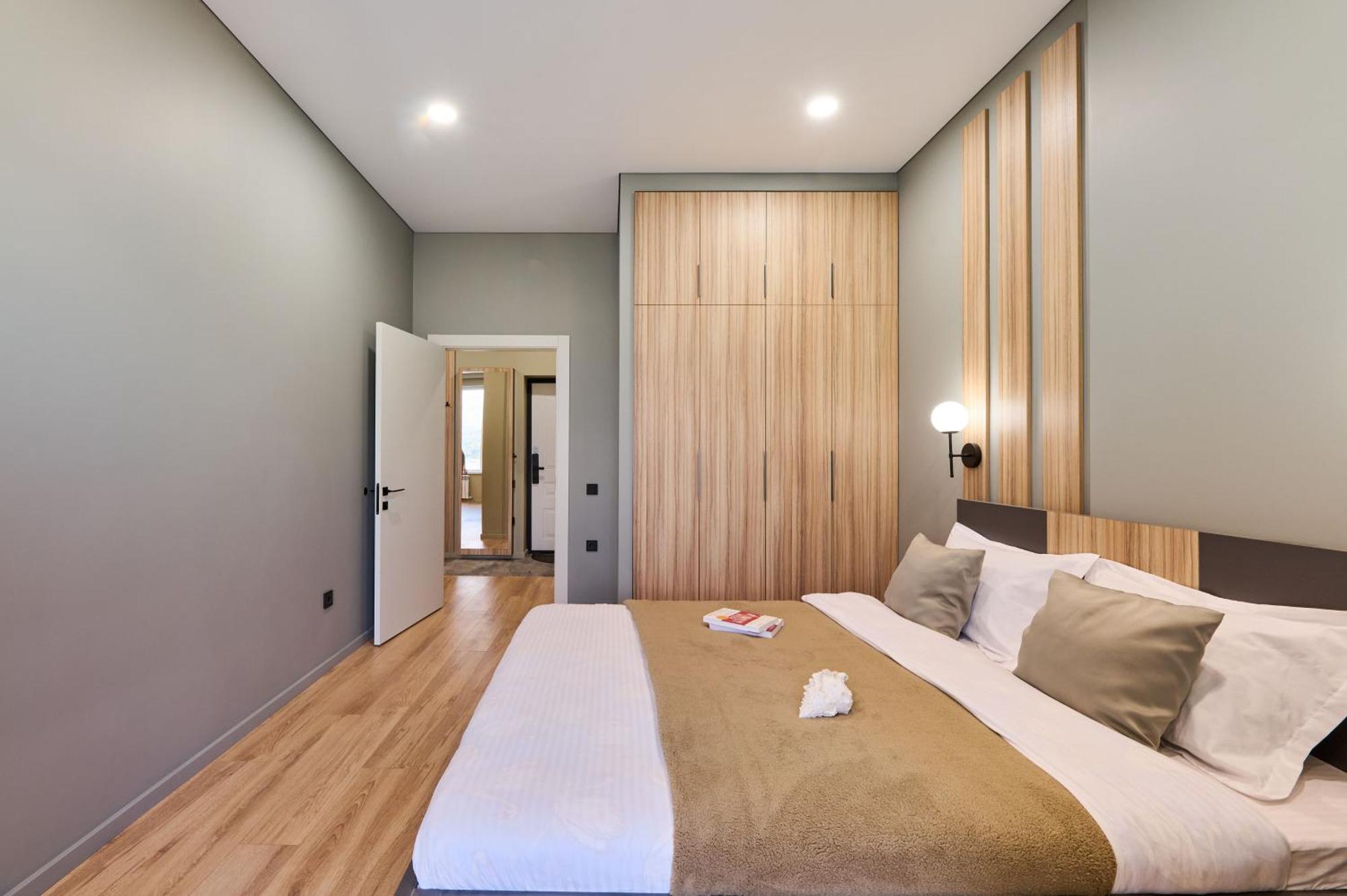Five Business-Class Rooms In R-House Near Mega Center Almaty Ngoại thất bức ảnh