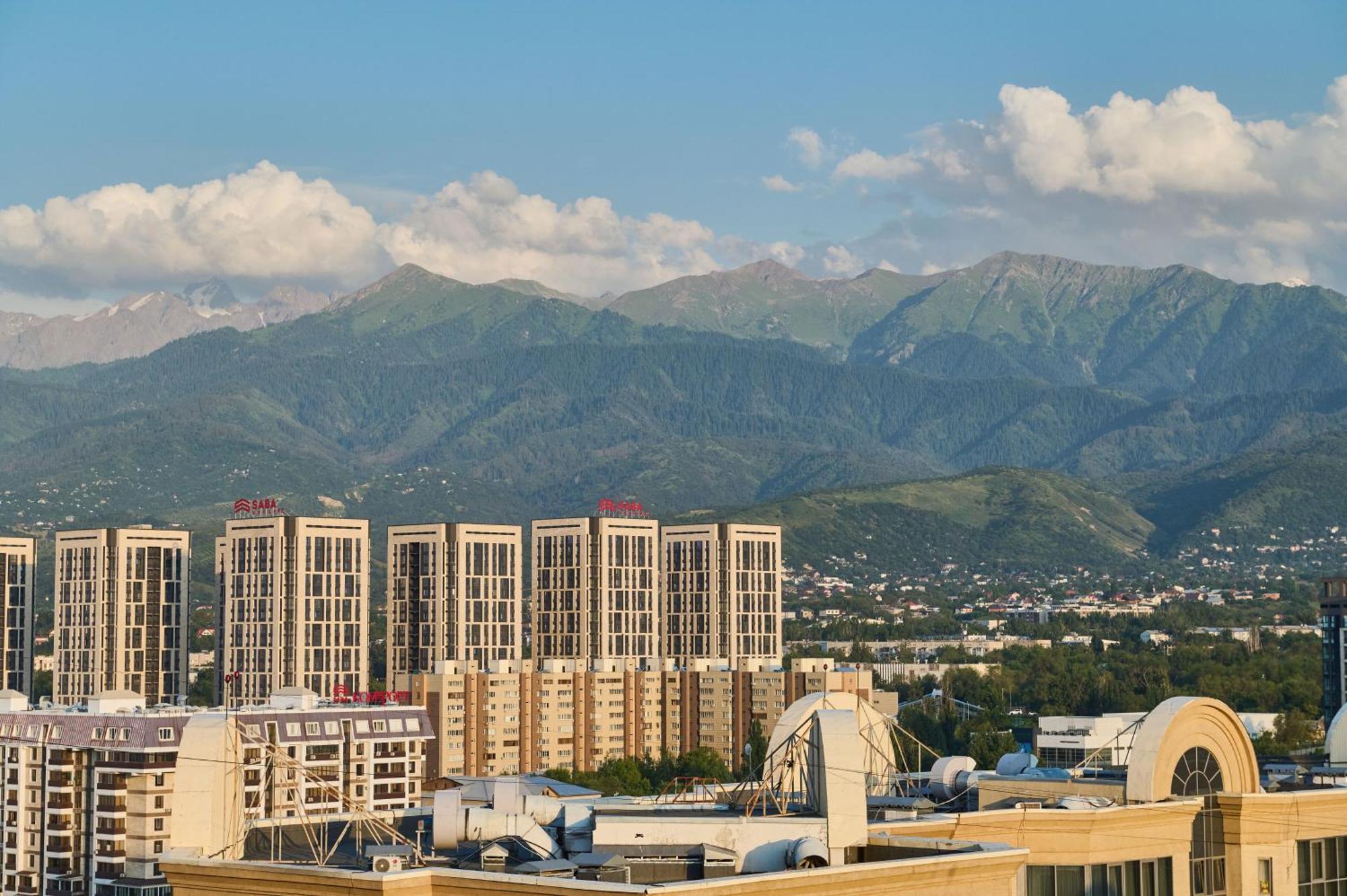 Five Business-Class Rooms In R-House Near Mega Center Almaty Ngoại thất bức ảnh